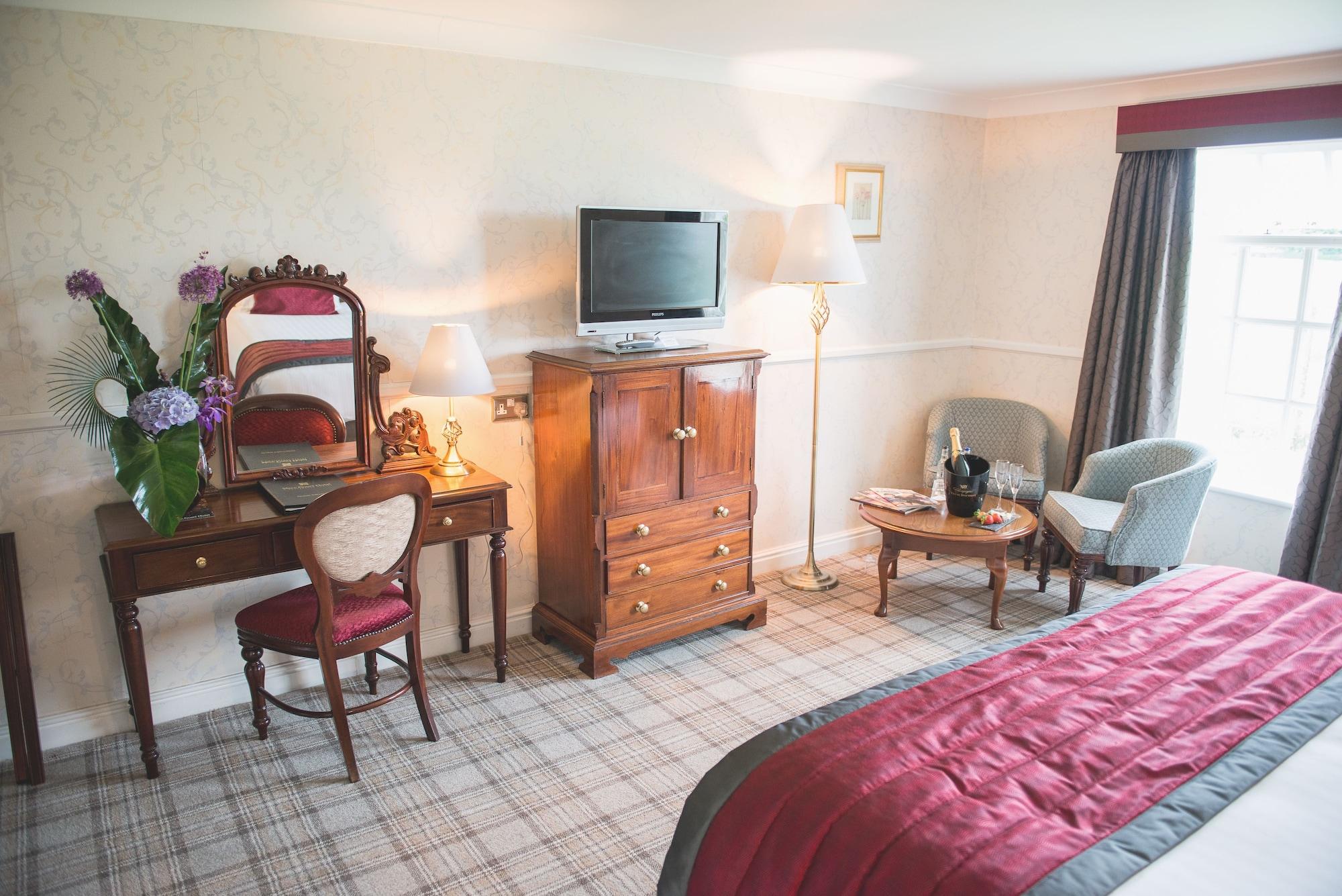Mere Court Hotel Knutsford Extérieur photo