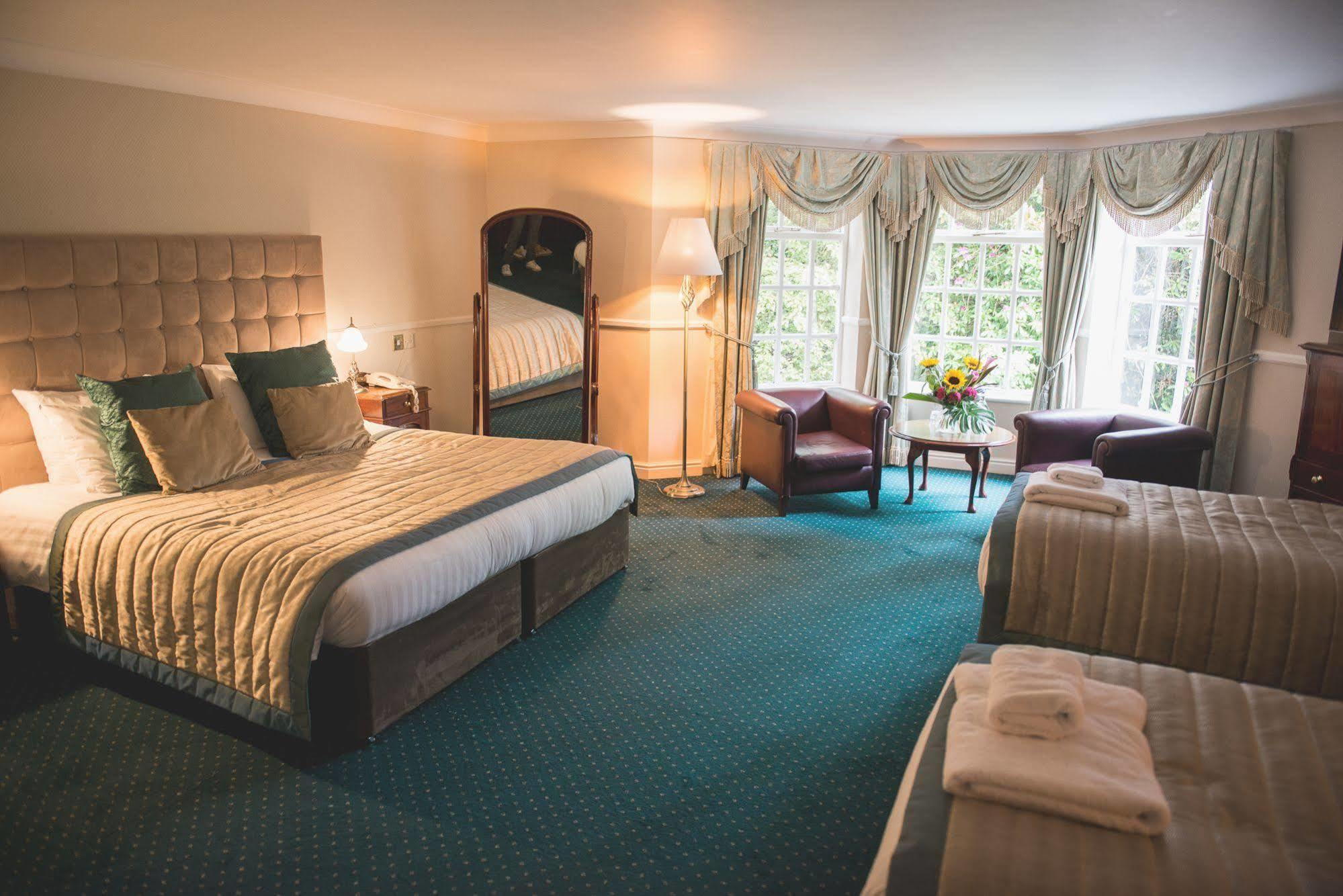 Mere Court Hotel Knutsford Extérieur photo