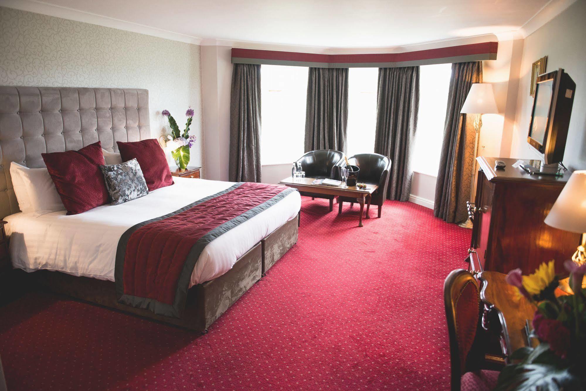 Mere Court Hotel Knutsford Extérieur photo